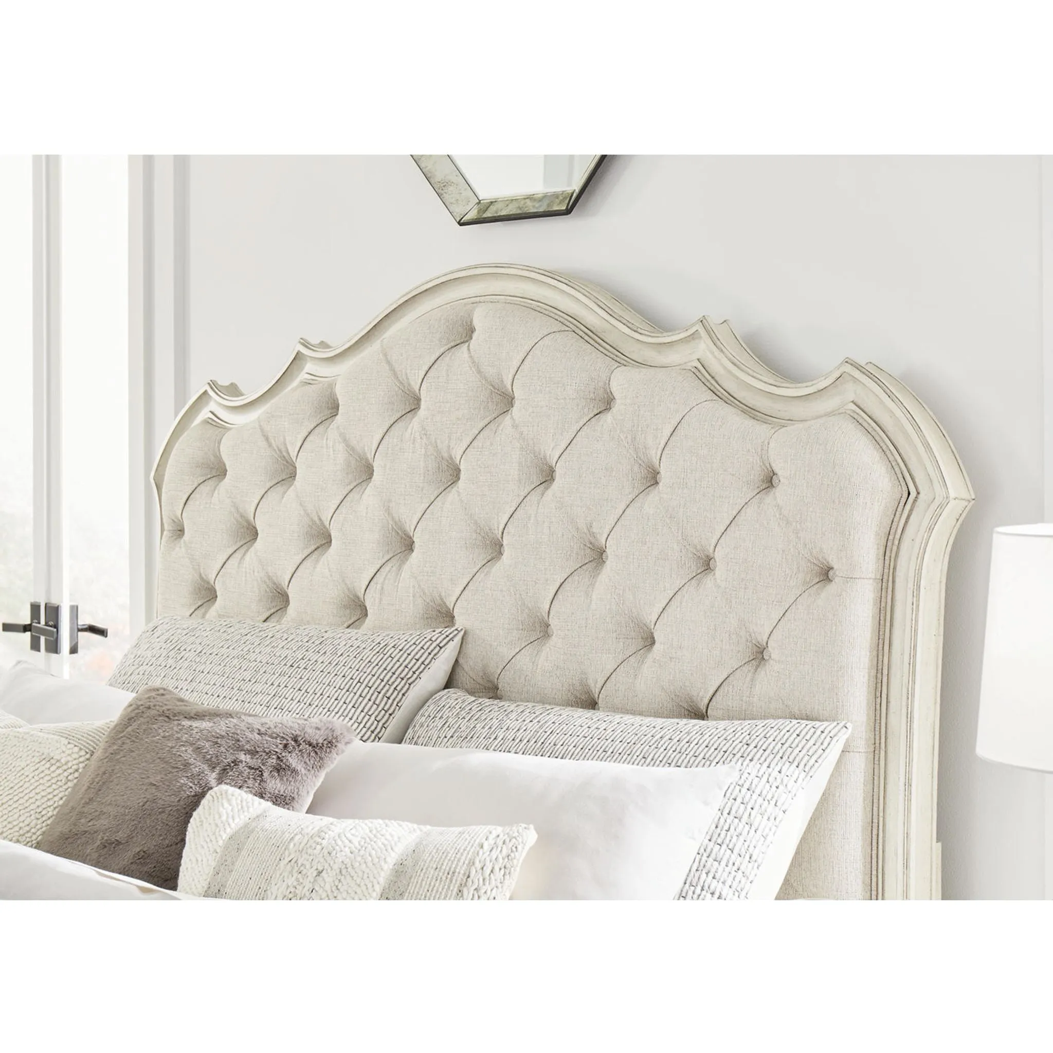 Arlendyne Upholstered Bed - Antique White