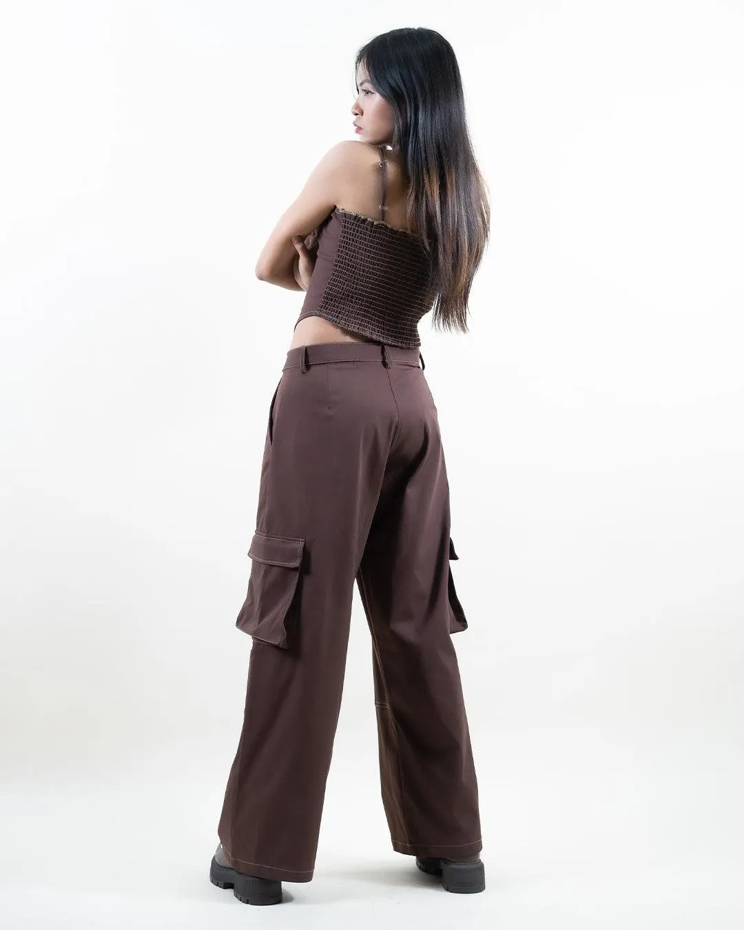 Autumn Trend Corset Style Crop Top & Y2K Baggy Fit Women Cargo In Chocolate Brown