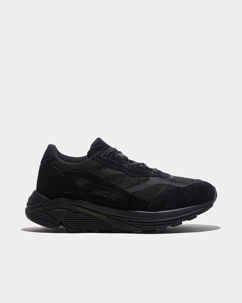 Breeze Walk Black Low Top Sneakers