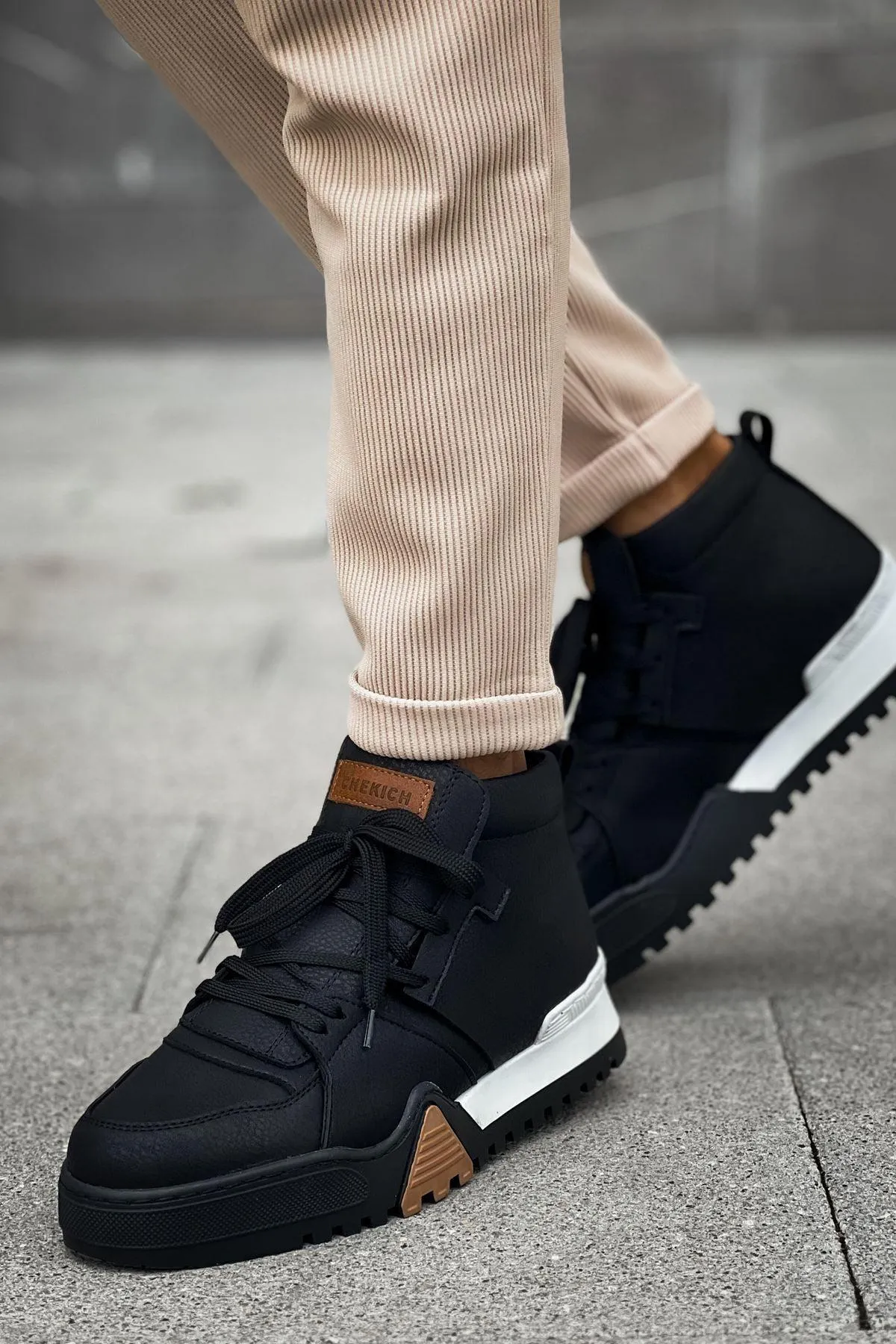 CH057 SBT Men's Sneaker Boots BLACK / BLACK