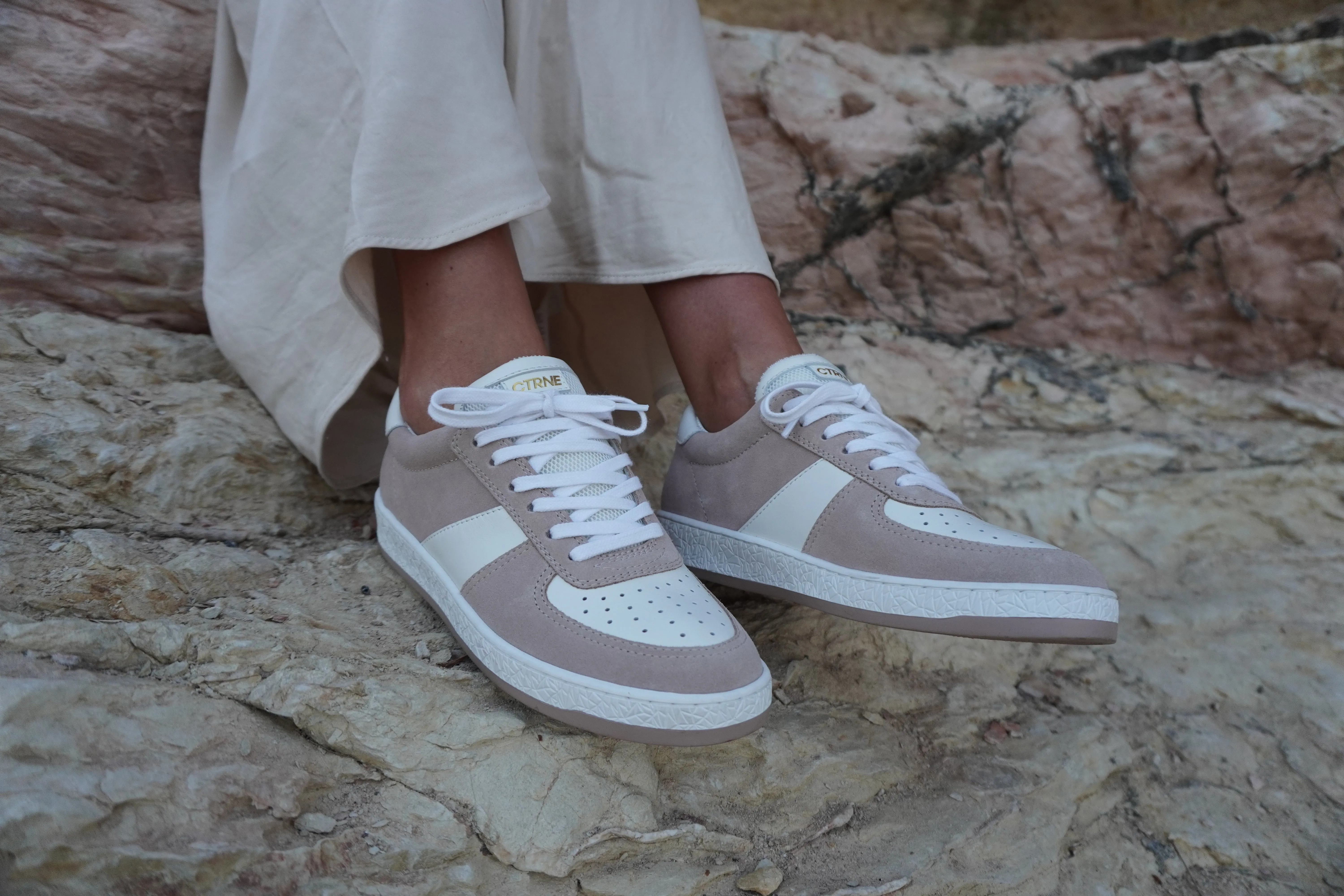 Geode Manifest Sneaker in Taupe/Suede Ladies