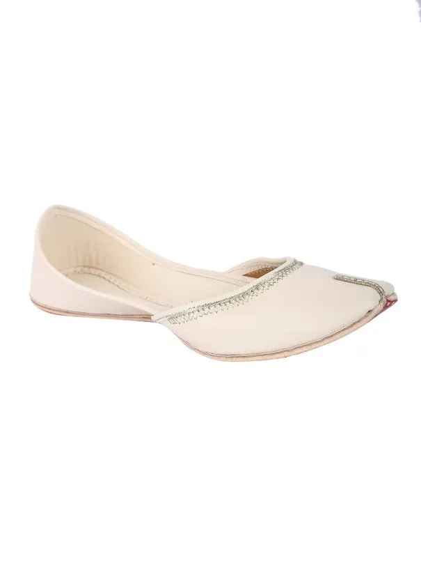 Happy Creme - Off White Leather Casual Juttis
