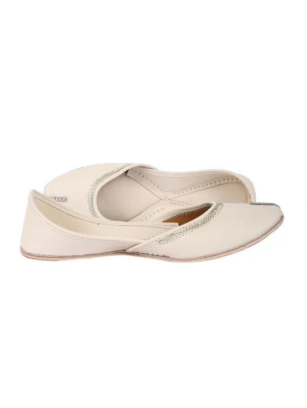 Happy Creme - Off White Leather Casual Juttis