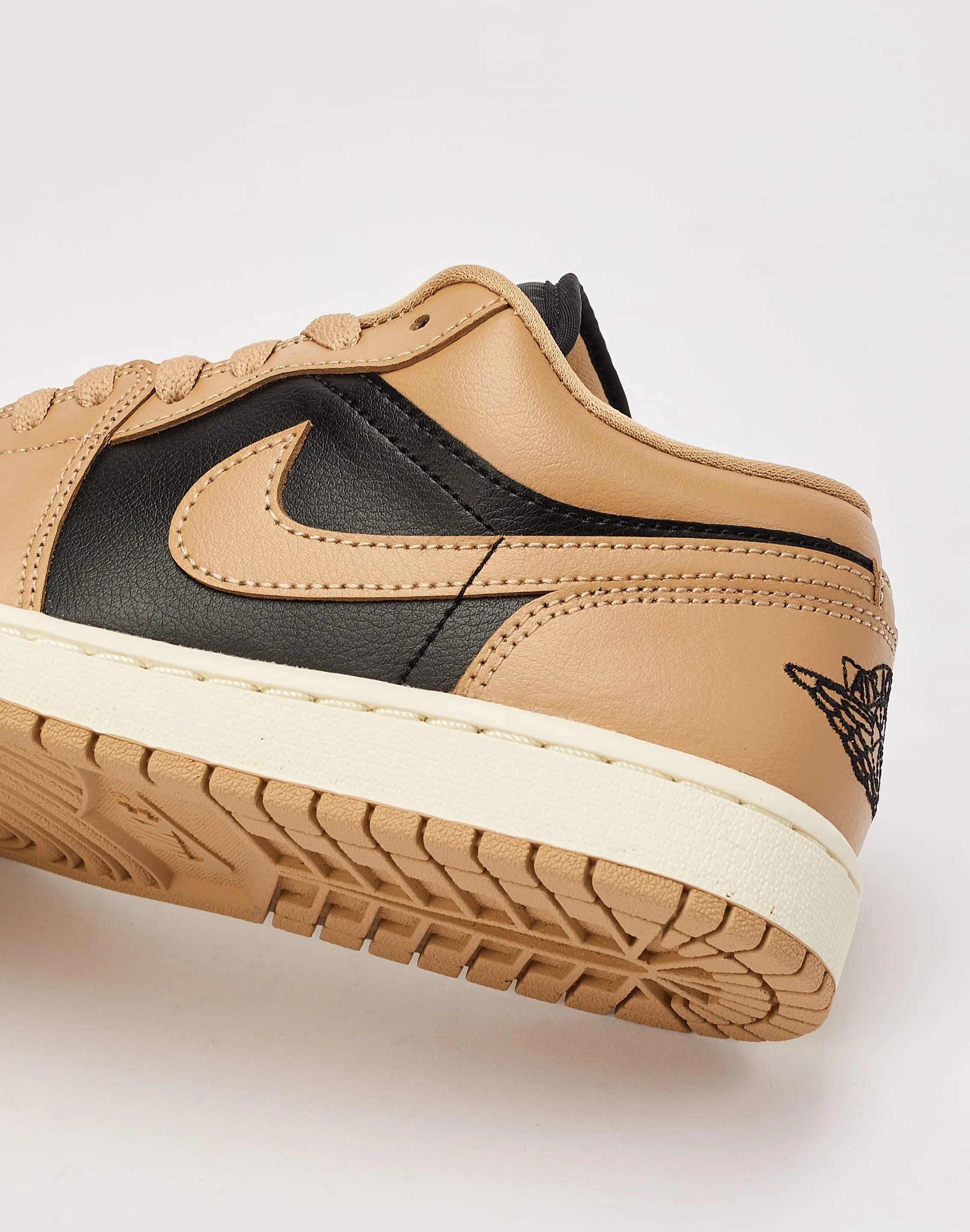 Jordan Air Jordan 1 Low 'Desert Black'
