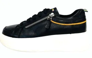Karen Koo 242335BLK- Trainer