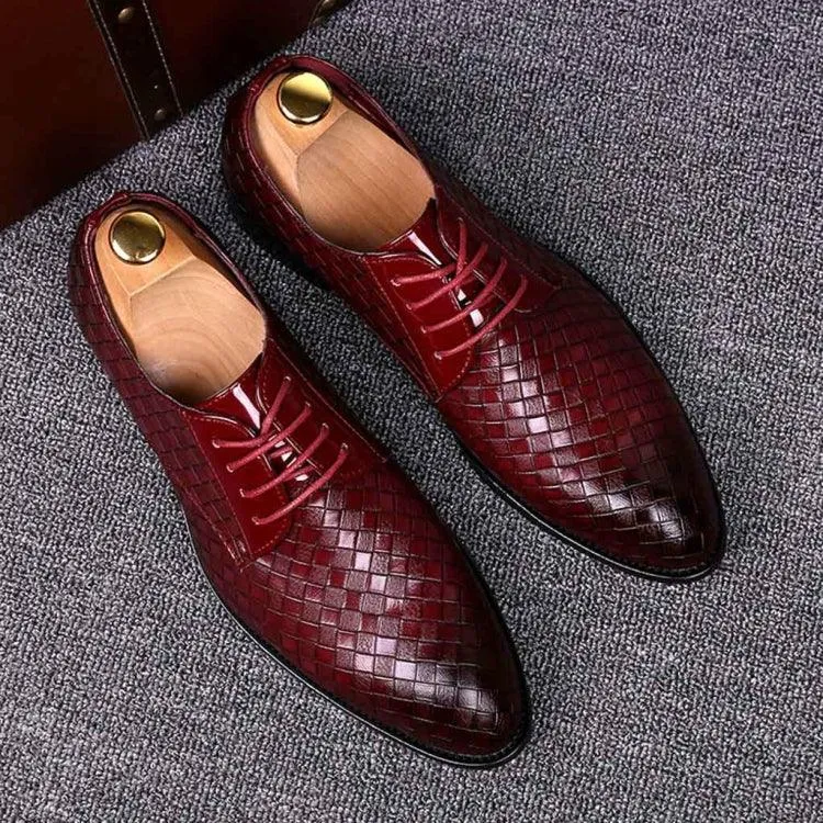 Men's Casual Crocodile Leather Dress Shoes with Pointed Strips