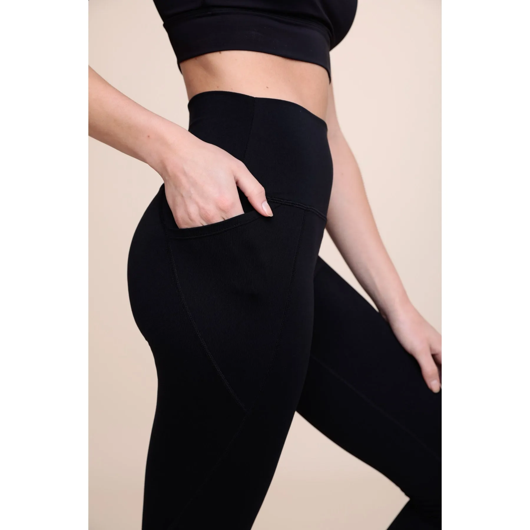 Mono B Essential Solid High-Waist Capri Leggings