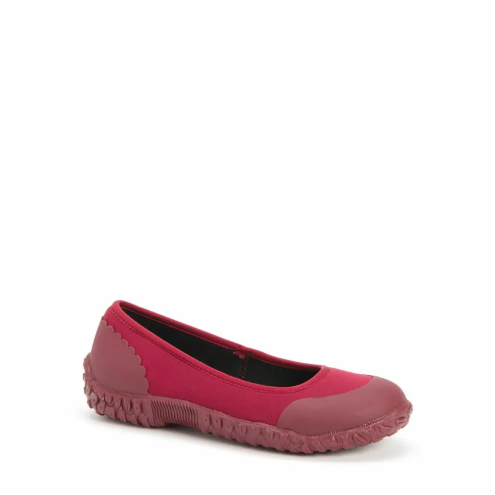 Muck Footwear Women MUCKSTER II FLAT BERRY/VEGGIE PRINT