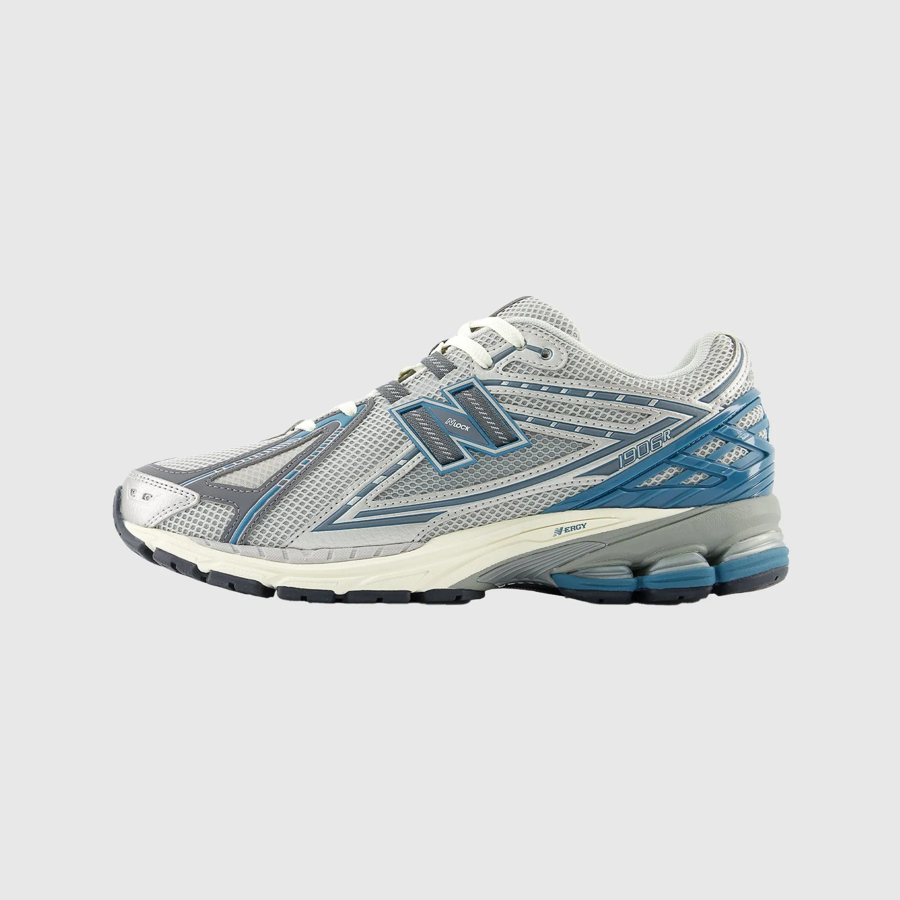New Balance 1906 : Silver Metallic
