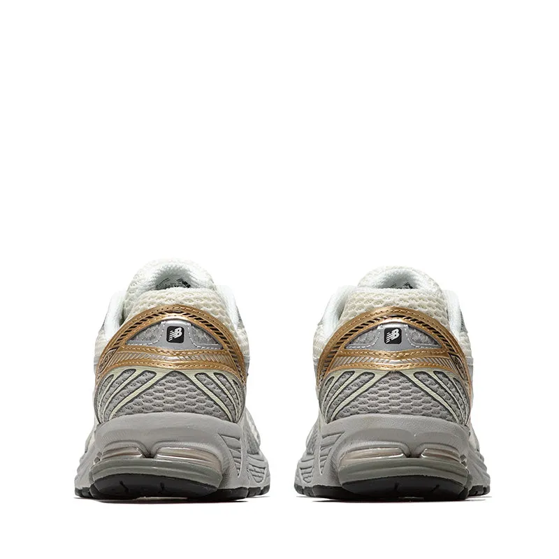 New Balance 860v2 - Sea Salt/Gold Metallic