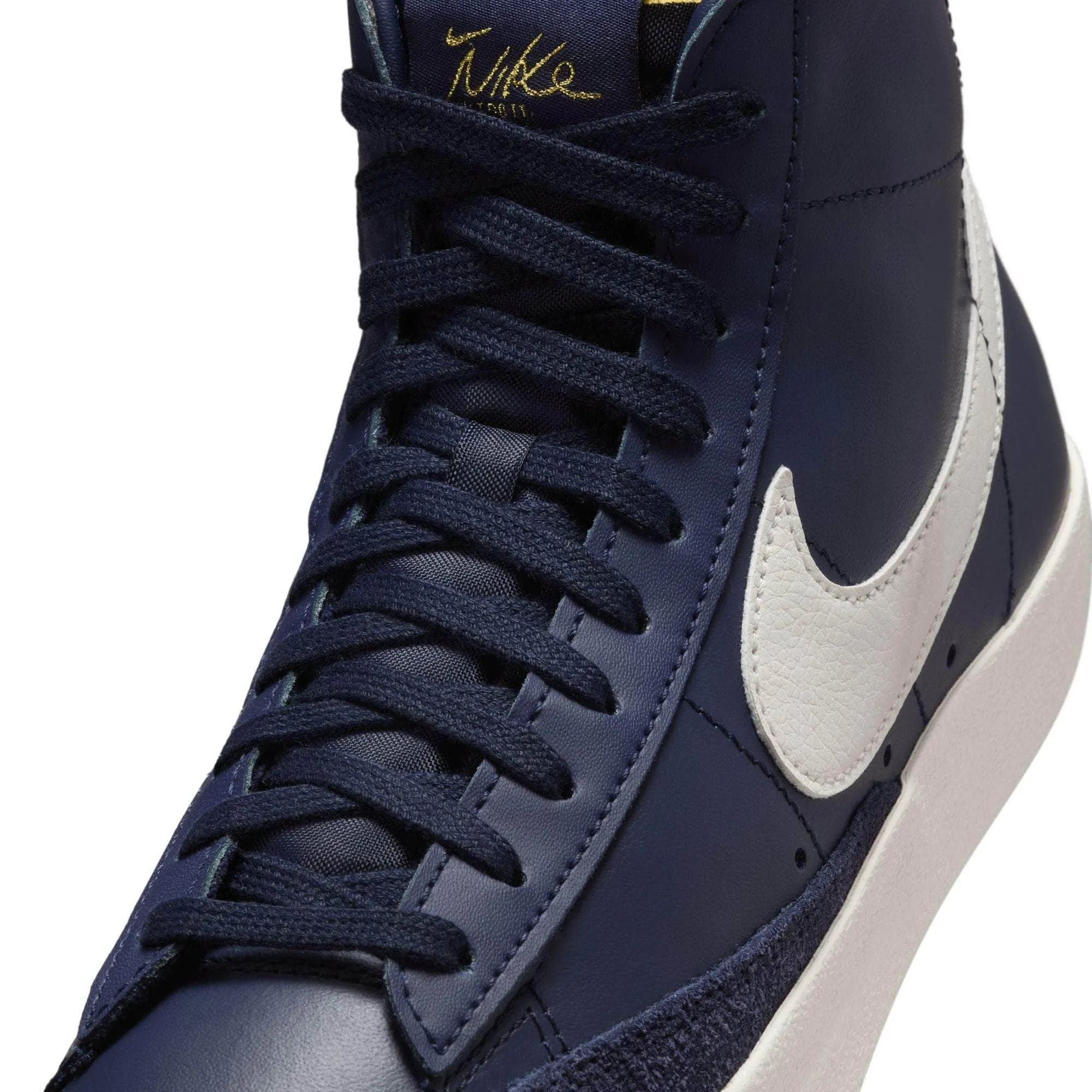 Nike Blazer Mid '77 - Women's