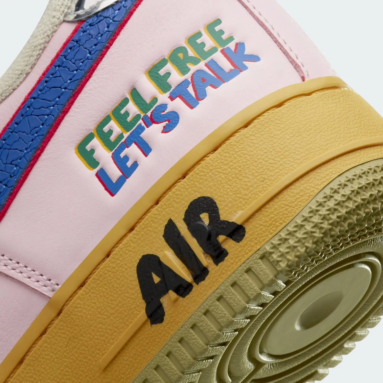 Nike Men's Air Force 1 '07 DX2667 600