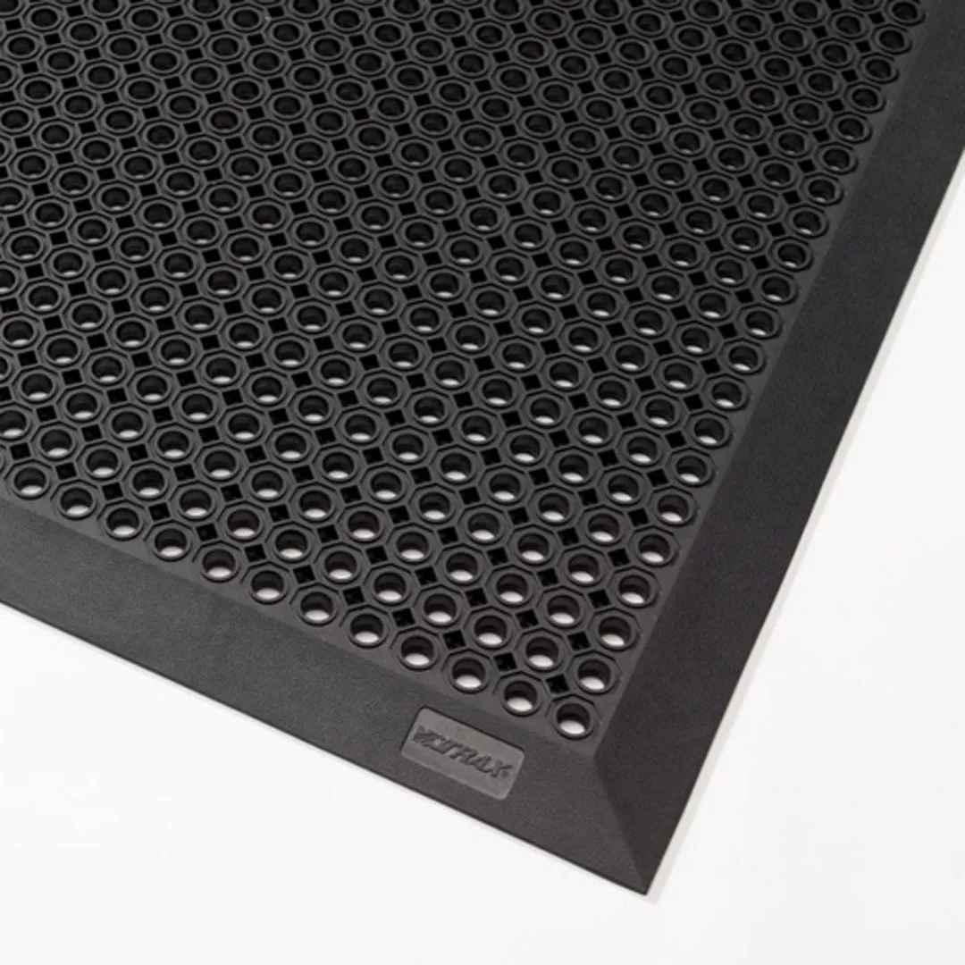 Oct-O-Flex Bevelled™ Outdoor Entrance Mat