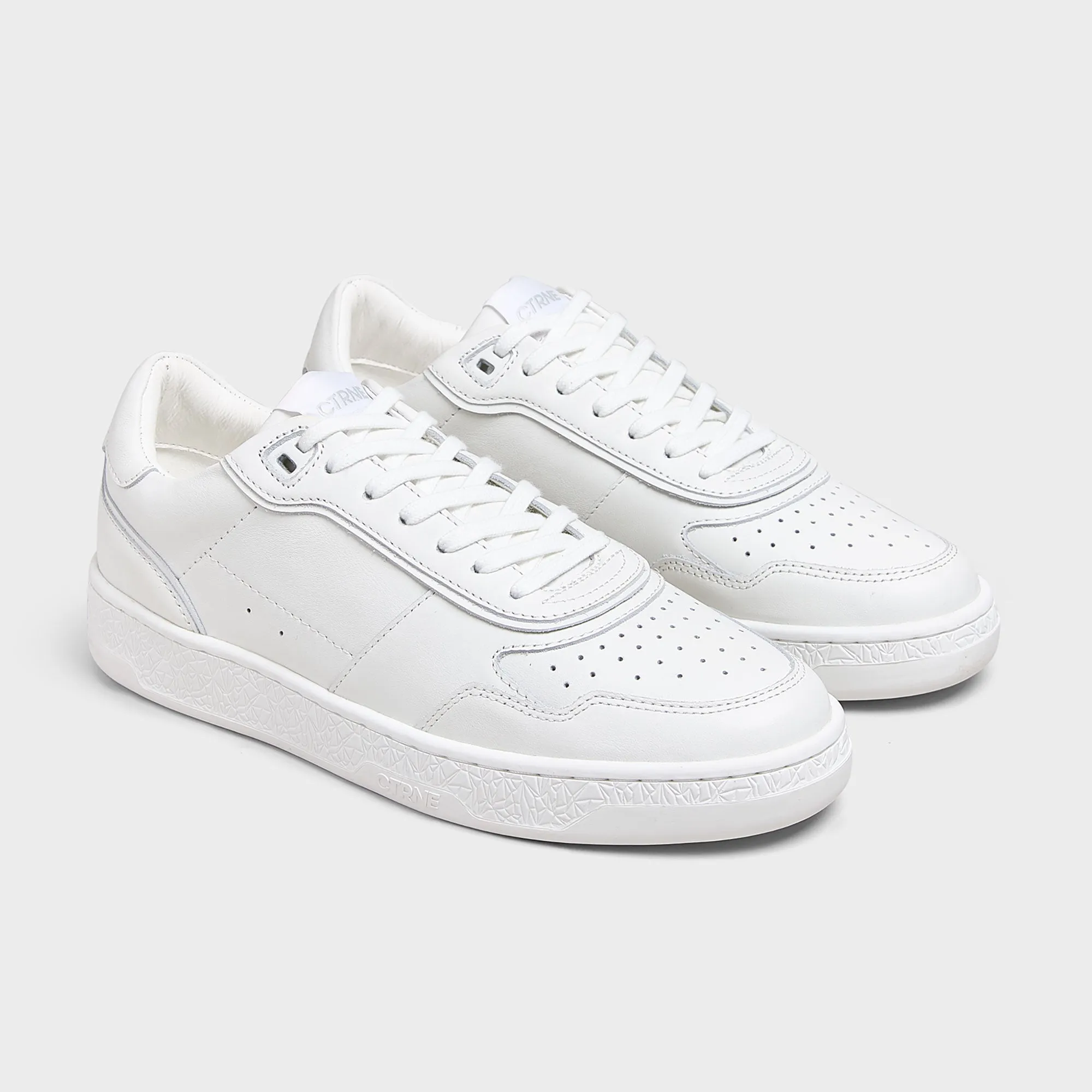 Orgonite Manifest Sneaker in White/Leather Ladies
