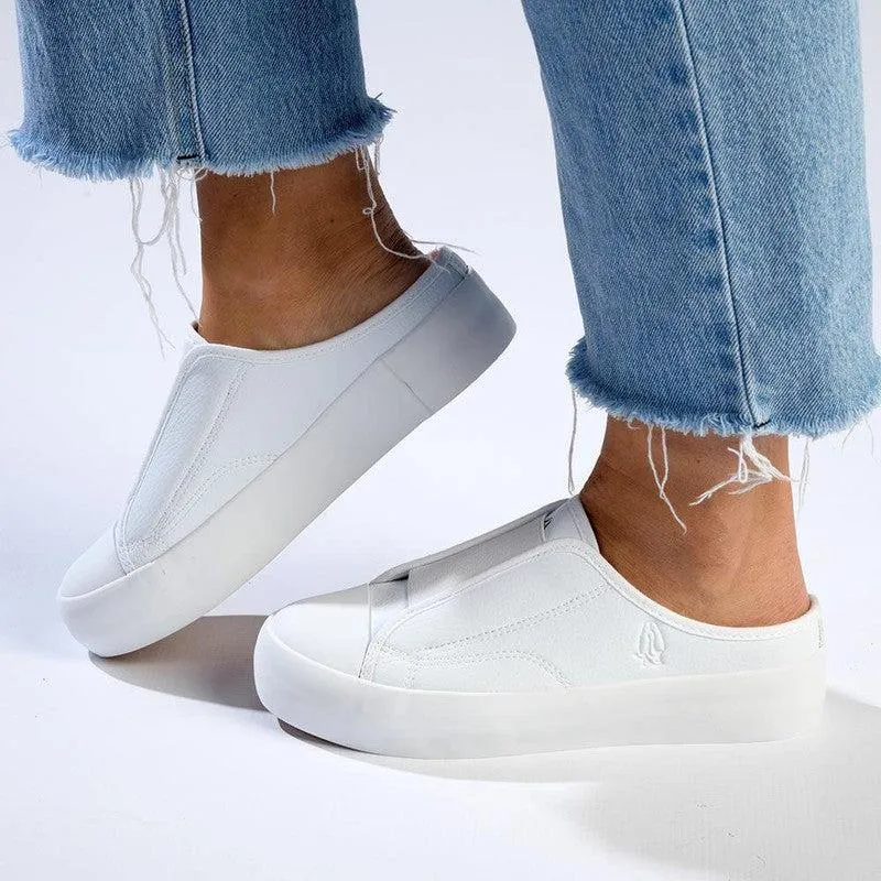 Soft Style By Hush Puppies Forbi Sneaker - White